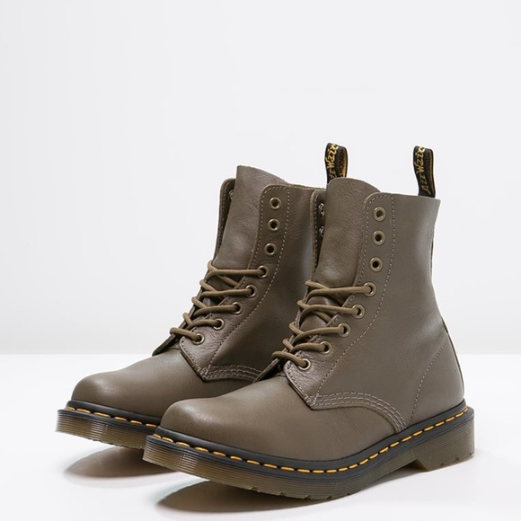 dr martens pascal khaki virginia